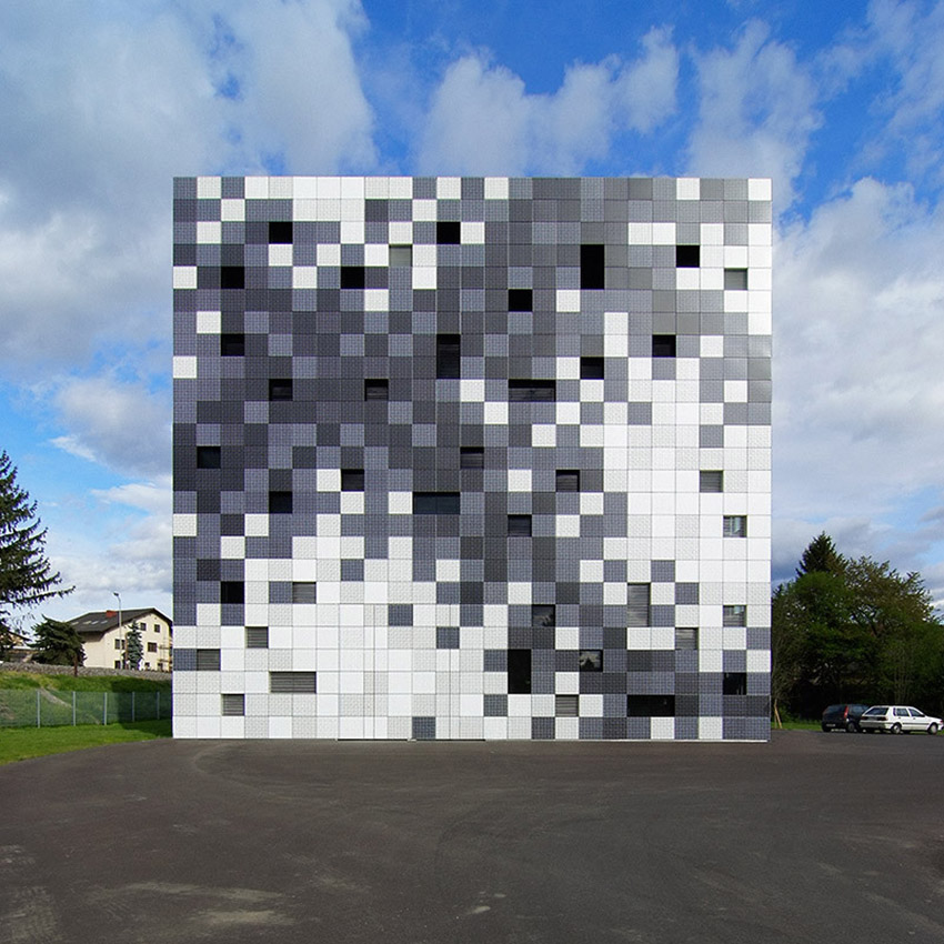 prisma engineering headquarters by SPLITTERWERK 